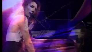 tori amos bells for her montreal 1994 HQ