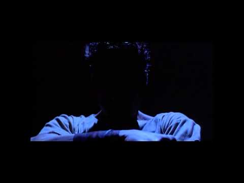 Van Damme deadliest splits ever - Fatality scene in Cyborg [HD]