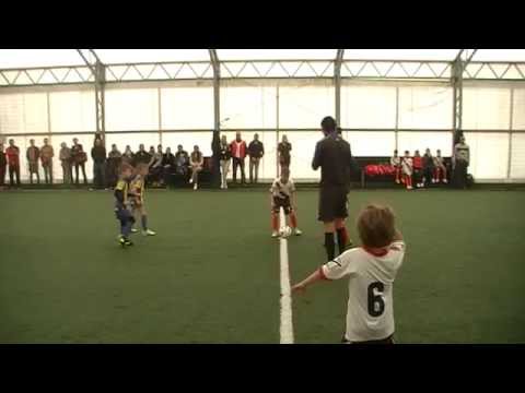 Petrolul ‘95 Ploiesti - New Stars Bucuresti 10  - 0 ( 6 – 0 ) repriza I