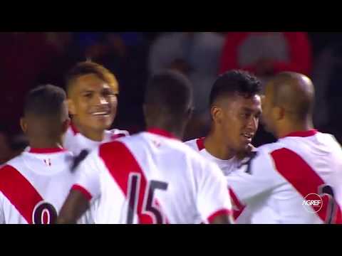 National Team - Renato Tapia