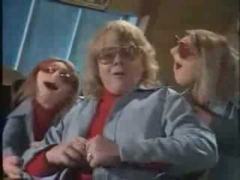 The Muppets Show/Paul Williams---Old Fashioned Love Song