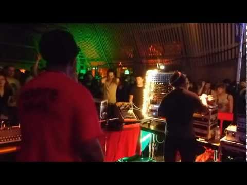 Nantes Dub Club #3 - Channel One ▶ Ras Tweed "Afrikan People" [Mellow Vibes] ⑮