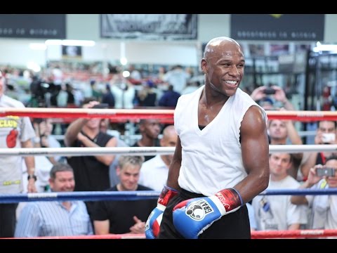 MAYWEATHER TKO'S SPARRING PARTNER FIRST DAYS BACK IN TRAINING!!
