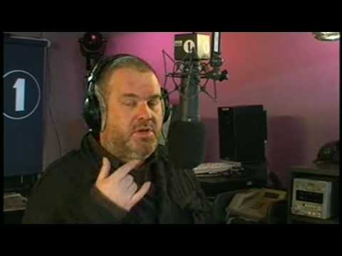 Moyles - Dave's nose close-up (Web Streaming Tue 13 Jan 07:23-07:30)