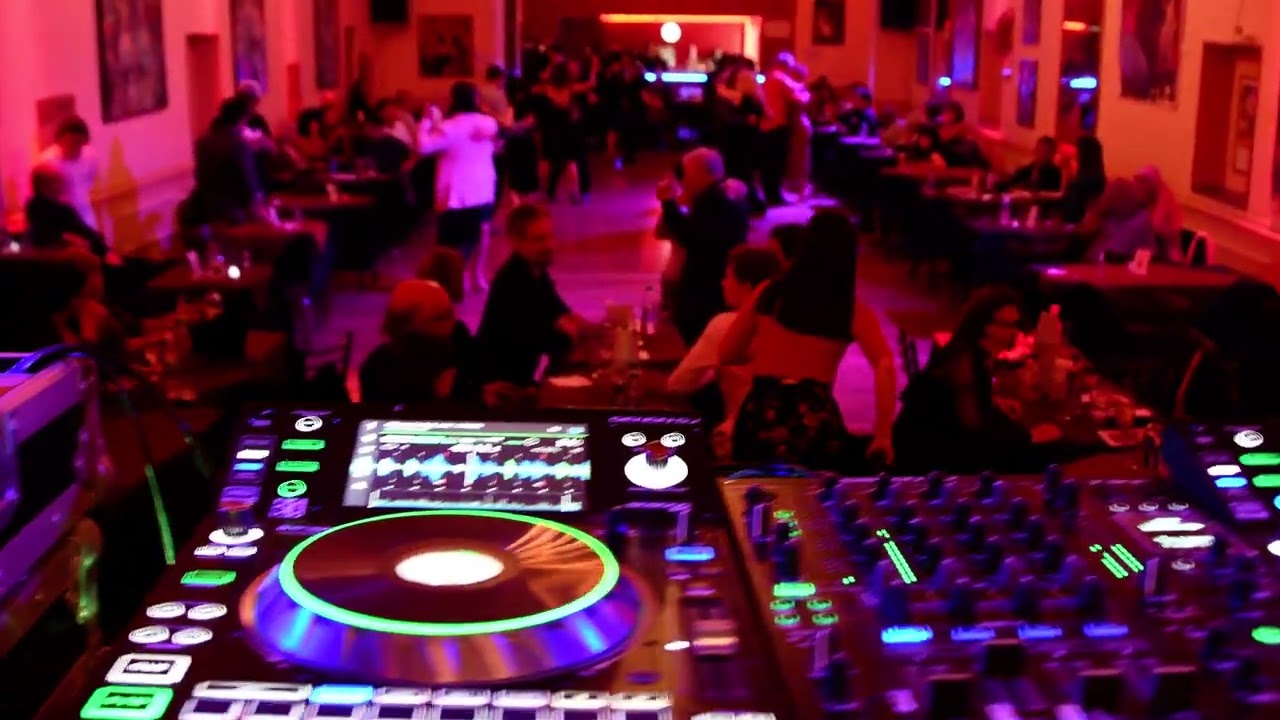 Tango. Gustavo Rosas. Dj Gus. Tangos en Vinilos. La Balmaceda. Abril 2021. Buenos Aires.