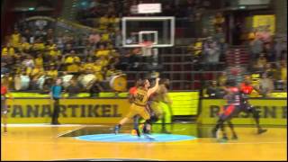 Play of the Game: Huff ends with a big slam!