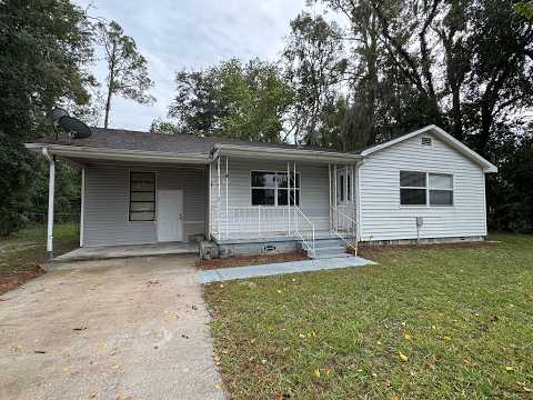 3 Bedroom 1 Bath home in Live Oak property video