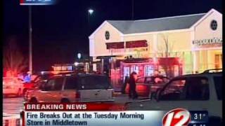 preview picture of video 'Tuesday Morning Store fire in Middletown'