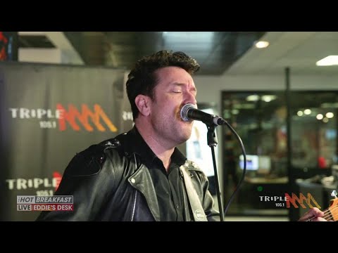 Kav Temperley - A Natural Woman (Cover) I Live From Eddie's Desk! I The Hot Breakfast