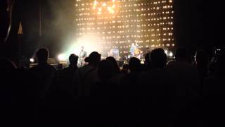 &quot;Can&#39;t Help Falling In Love &amp; Turn On Your Radio&quot;, Eels - Paris, Juillet 2014