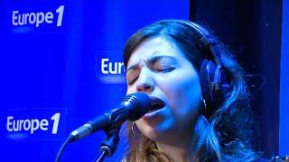Clou reprend &quot;Les Gauloises bleues&quot; d&#39;Yves Simon en live dans Europe matin
