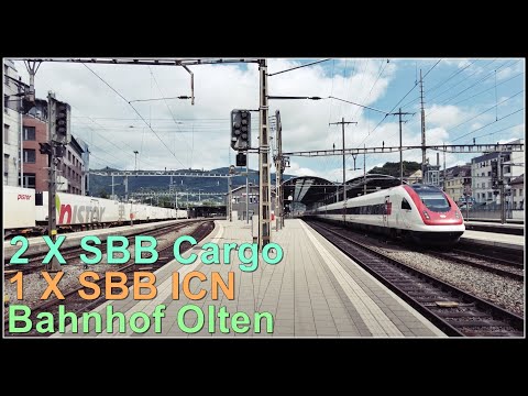 Zwei SBB Güterzüge und ein ICN beim Bahnhof Olten, Kanton Solothurn, Schweiz 2022
