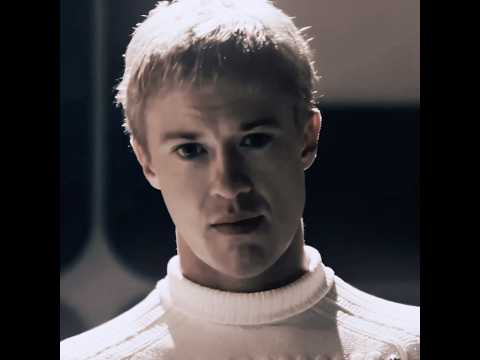 he lowk kinda fine idk tho #edit #fantasticfour #fantastic4 #johnnystorm #josephquinn #humantorch