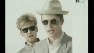 Madness - Wings of a Dove