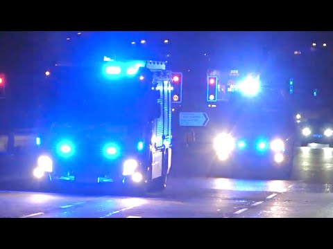 Ashton Technical Response Unit Responding - Greater Manchester Fire And Rescue Service