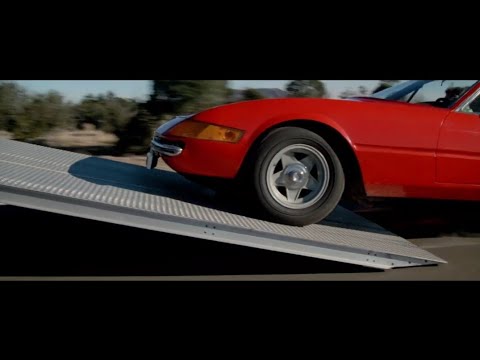 The Gumball Rally 1976 | Franco & Steve take a pit stop on a truck while going through a roadblock |