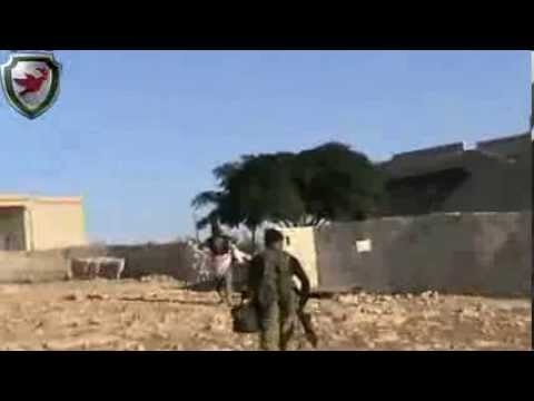 تمشيط احدى القرى في ريف حماة الشرقي من قبل لواء ذئاب الغاب ضمن معركة قادمون