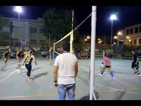 TORNEO NEYDA 2016 - Semifinale #Metti a festa - Le Talpe