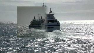 preview picture of video 'Port du Conquet, avec les bateaux de Ouessant Fromveur II et André Colin'