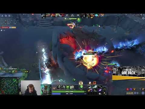 Cr1t rubick is just insane!