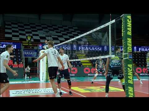 Jensen segna di spalla in #ParugiaVerona