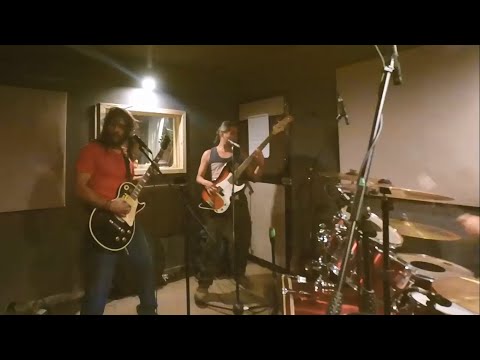 Video de la banda Los Mysters