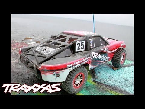 Traxxas Nitro Slash Drops in at the Sunken City