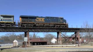 preview picture of video 'Weldon NC CSX Railroad 3700 Foot Long Bridge'