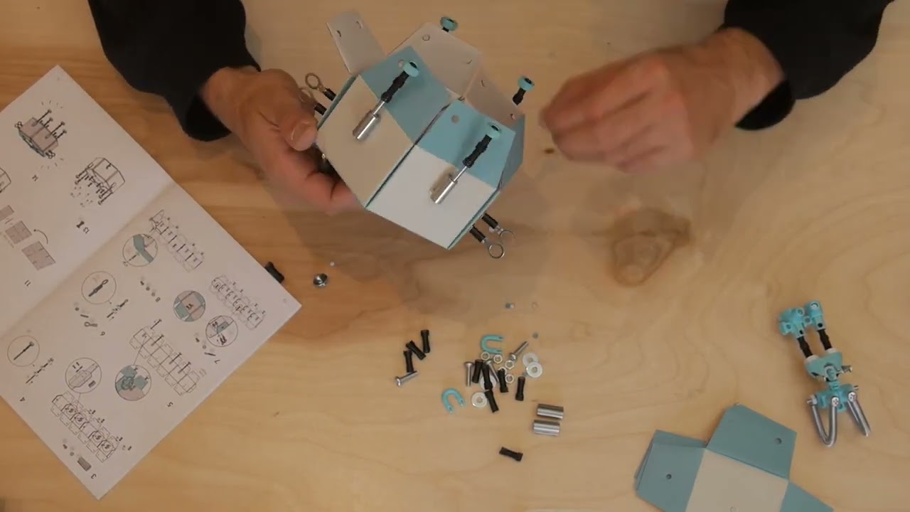 Unboxing the new OffBits StationBit