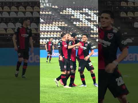 El tanto de la victoria en Vicente López ⚽️🌧️