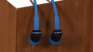 Video thumbnail for Sol Republic Jax earphones look cheap but sound good by CNET