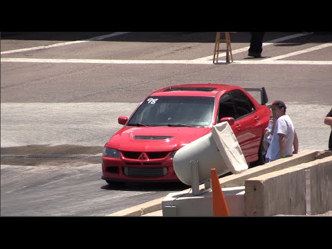 Mitsubishi EVO 8 vs Subaru WRX