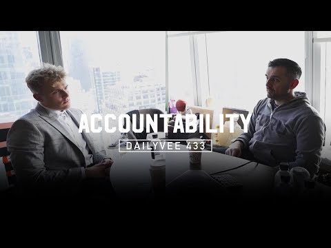 &#x202a;There&#39;s Method to the Madness | DailyVee 433&#x202c;&rlm;