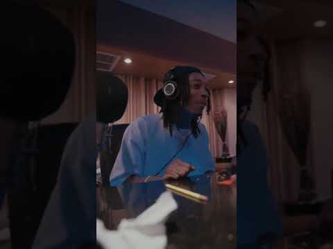 Wiz Khalifa - The Gang gets a visit from Trippie Redd (Daytoday)
