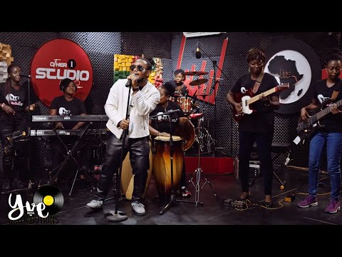 Epixode - ATIA (Live Session)  | Feat. Female Band "Lipstick"
