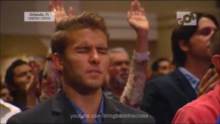 Benny Hinn sings Blessed be the Lord God Almighty