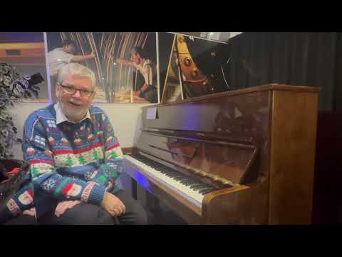 Secondhand Samick SU118 Acoustic Upright Piano Polished Walnut Finish | Rimmers Music