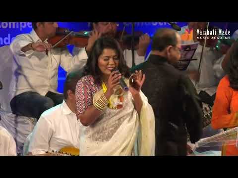 Kya Janu Sajan cover song  by Vaishali Made .....8451837036 call for events