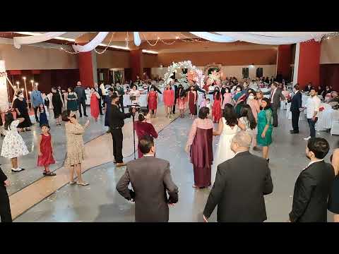 Goan band Lace 2022 - Entertaining the crowd with the Hokey pokey #lauryandthelace