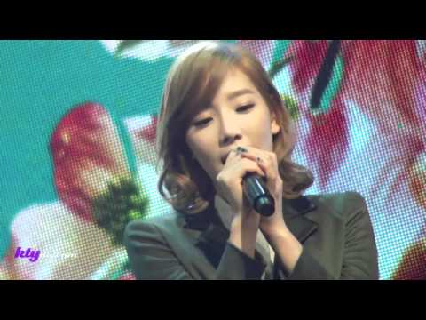 [Fancam] 111117 Taeyeon @ Mcountdown - Spring Day