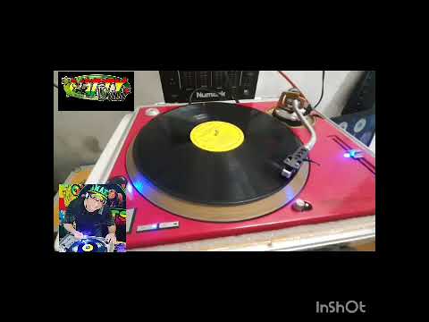 Junior Byles And The Versatiles–Cutting Razor (Alternate Mix)