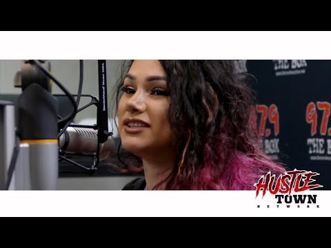 Snow Tha Product on Hustle Town Network - 97.9 the Box #VibeHigherTour interview (2018)