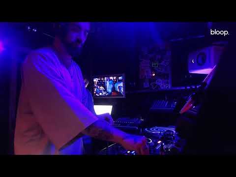 The Groove In The Booth w/ Johnny Yihi - 06.10.21