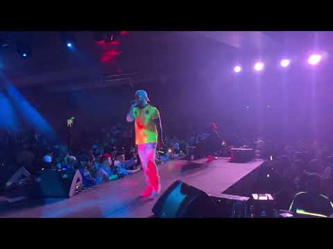 JORY BOY FT LEO BASH - MIENTRAS TANTO (EN VIVO EN BOGOTA)