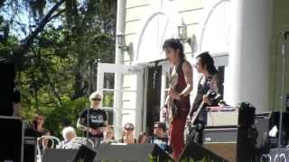 Joan Jett - Reality Mentality (Live)