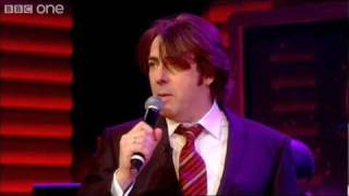 Jonathan raps for Jay-Z! - Friday Night with Jonathan Ross - BBC