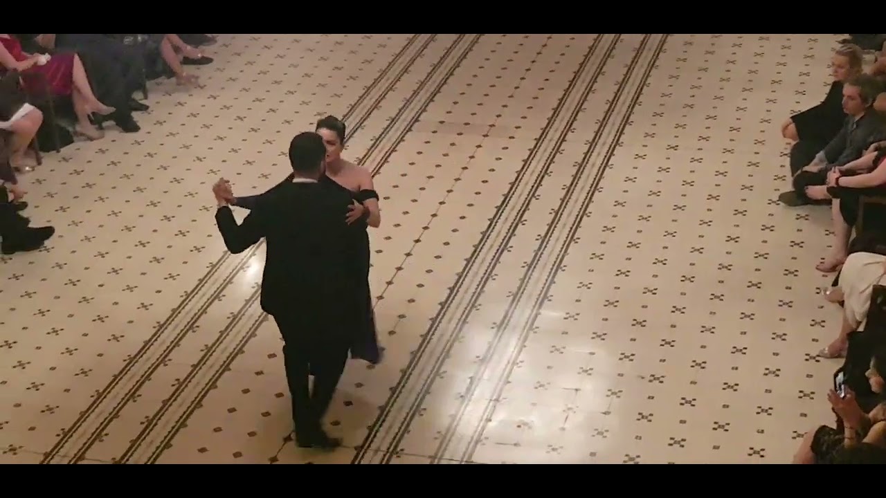 Buket Akdol & Alper Masalı 1/3