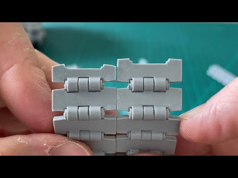 Perfect track fit on the Land Raider Proteus (Forge World)