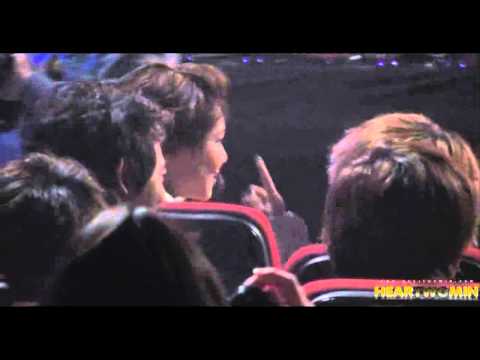 110120 sweet 2min whispering + 'touchy' ending fancam @ SMA HD