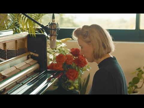 Ainslie Wills - Celebrate (Live at Hello Daydreamer)